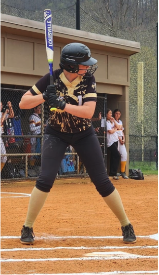 Photo by Brittany Wade   Kara Bauer waits on her pitch.
