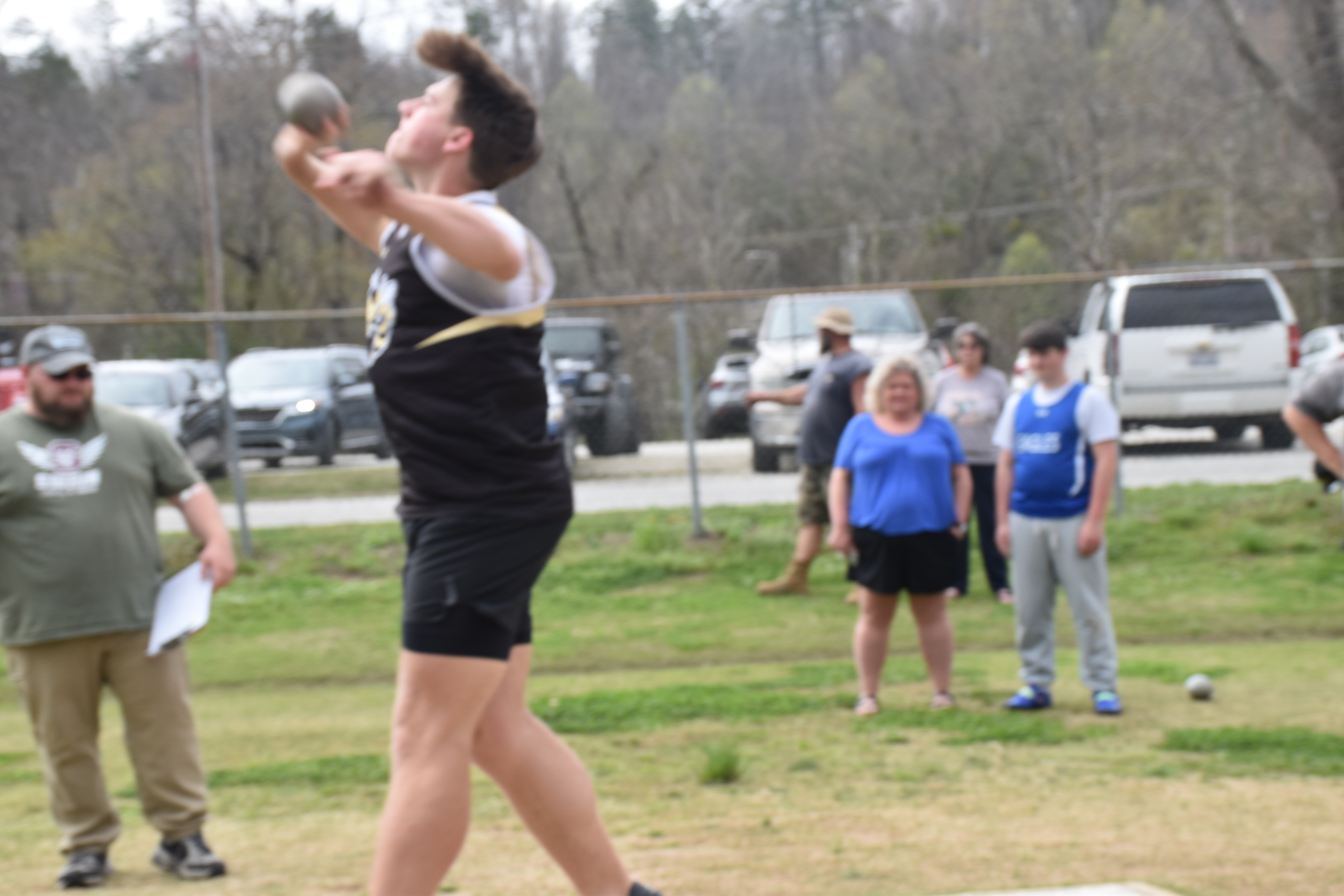 Norashae Patterson • Clay County Progress Landon Trout throws the shot put. 