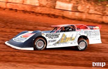 Eventual Limited Late Model feature winner Shawn Chastain turns practice laps at Tri-County.
