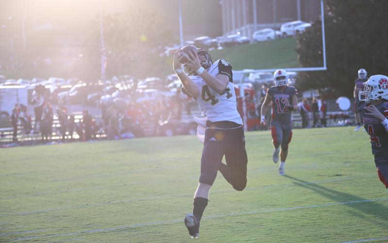 Kelli Graves • Clay County Progress Tight end Jake McTaggart snares a pass from quarterback Logan Caldwell for a first down.