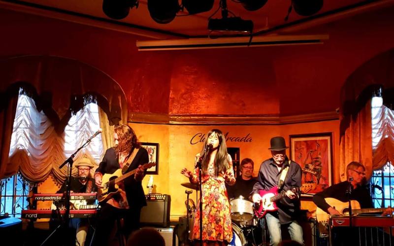Fans can travel back in time thanks to The Linda Ronstadt Experience.