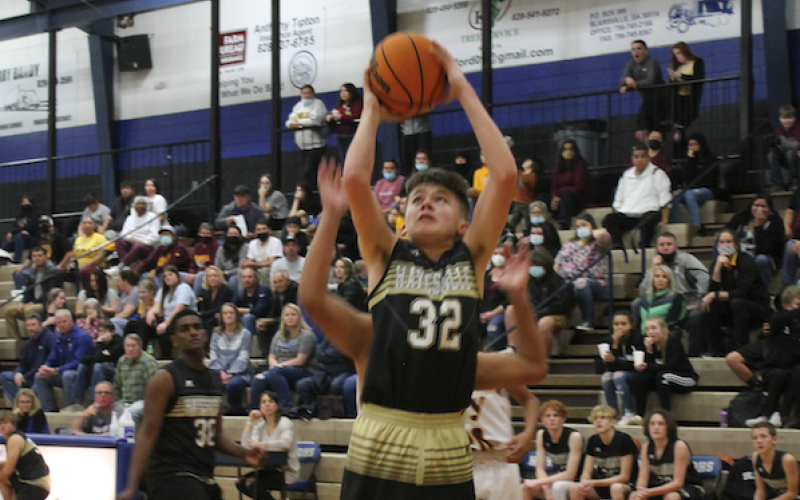 (Deby Jo Ferguson • Clay County Progress) Jackson Sellers takes it to the hoop in the game against Cherokee.