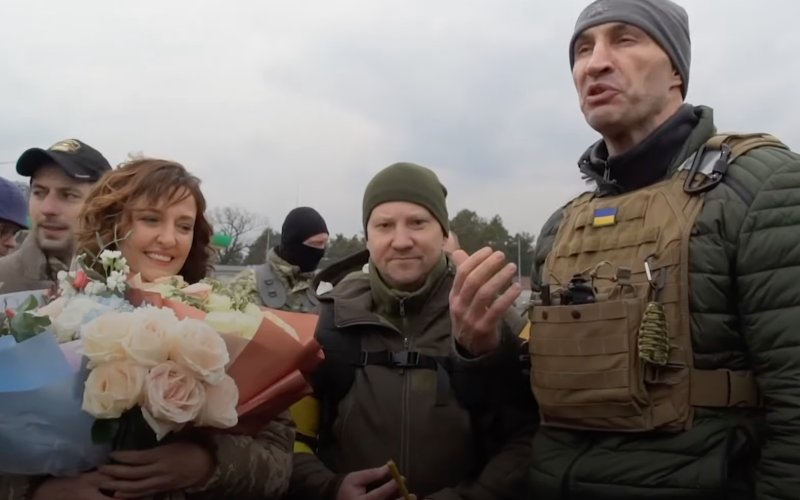 Ukrainian bride, Lesia Ivashchenko and groom Valerii Fylymonov marry in battle gear in a ceremony aired on YouTube, just before they fight to defend their hometown.