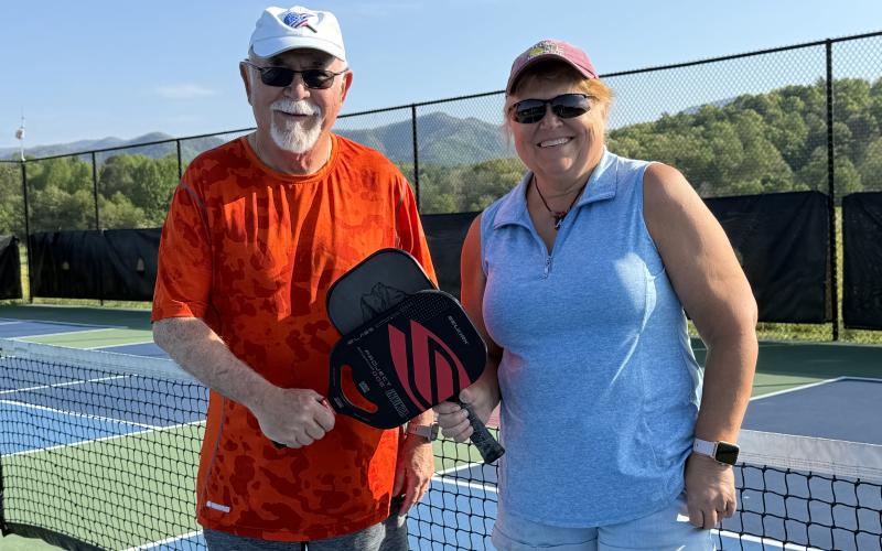 Local USAPA Ambassadors Mike Gonzalez and Lucy Jordan will lead the upcoming pickleball clinic for new players.