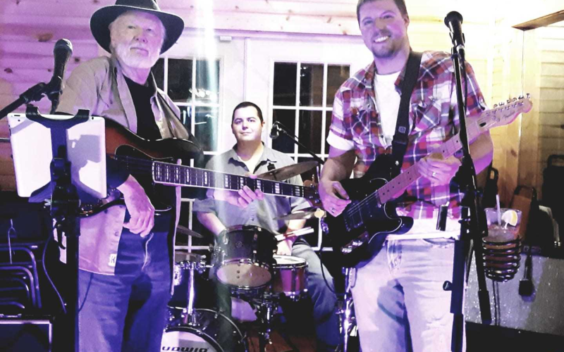 Enchanted music on the Hiawassee Square