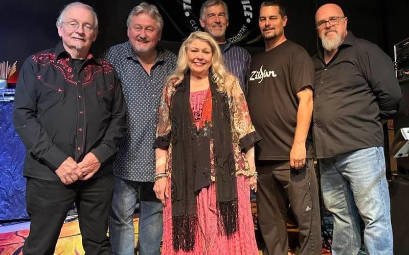 “Two Weeks Notice” will be performing from 6:30-8 p.m Saturday, Aug. 30 on the Hiawassee Square.