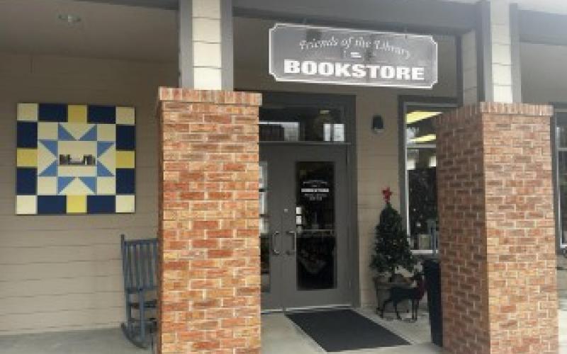 Friends of the Library supports the financial needs of Moss Memorial Library. The hours are 10 a.m. to 4:30 p.m. Monday through Saturday.