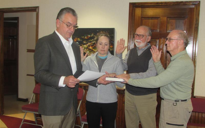 Lorraine Bennett • Clay County Progress  Rep. Gillespie administers the oath of office to returning Town Council Members, Lauren Tiger, Joe Slaton and Harry Baughn.