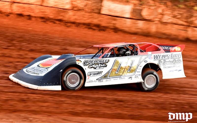 Eventual Limited Late Model feature winner Shawn Chastain turns practice laps at Tri-County.