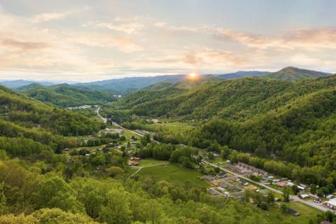 A Sunset from the Wolftown Community in Cherokee, North Carolina. Photo: Bear Allison/For 100 Days in Appalachia