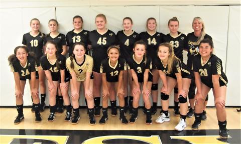 Pat Queen • Clay County Progress The HMS Lady Jakets pose after defeating rival Murphy. First row, from left, Aaliyah Jackson, Paylen Denton, Reese Segars, Kaydence Morrow, Savannah Burch, Blaire Hedden and Lilly Dockery. Second row, Ava Shook, Skylar Lockaby, Kayla Brown, Ava Moore, Olivia Giddens, Bryleigh Krieger, Jasmine Brooks and coach Laurie Shook.