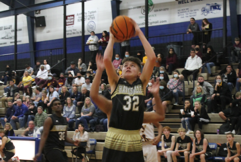 (Deby Jo Ferguson • Clay County Progress) Jackson Sellers takes it to the hoop in the game against Cherokee.