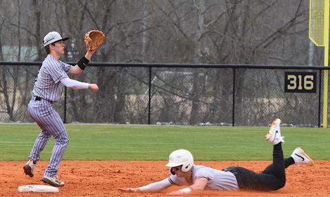 Gary Corsair • Clay County Progress Hayesville's second baseman, Michael Mauney, has the bag covered as he awaits a throw.