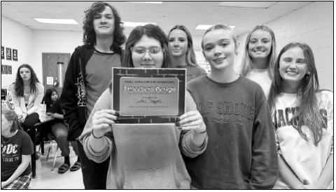Latresa Phillips • The Graham Star  Tinsel Toppers are Athena Darnell, Raylyn Taylor, Alexis Coffey, Lukas Marty and Raelynn Wood.