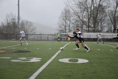 Norashae Patterson • Clay County Progress Summer Borchardt fights for the ball.
