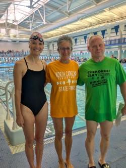 Chris Faries • Photo Various medalist from left are Cathy McNeely, Jan Findley and Art Hubbard.
