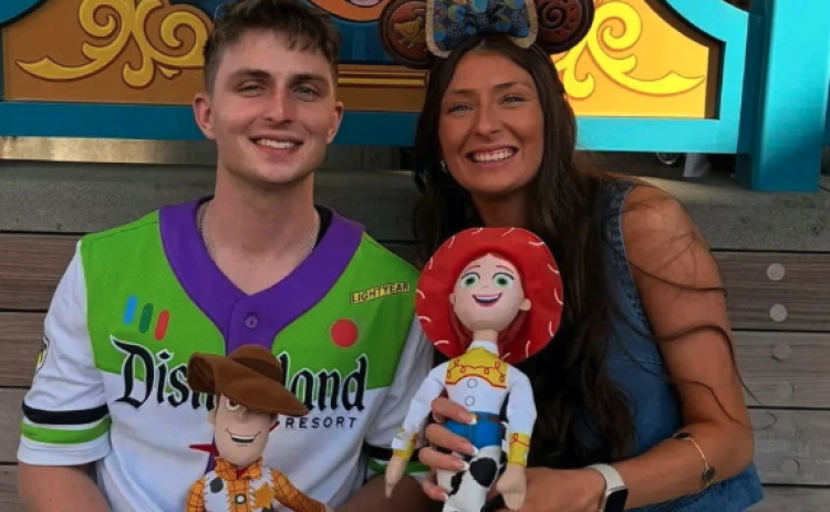 Braden Rumfelt of Murphy posted several reels to his social media before the performance including exploring the park with fellow American Idol contestants and his sister, Cali.