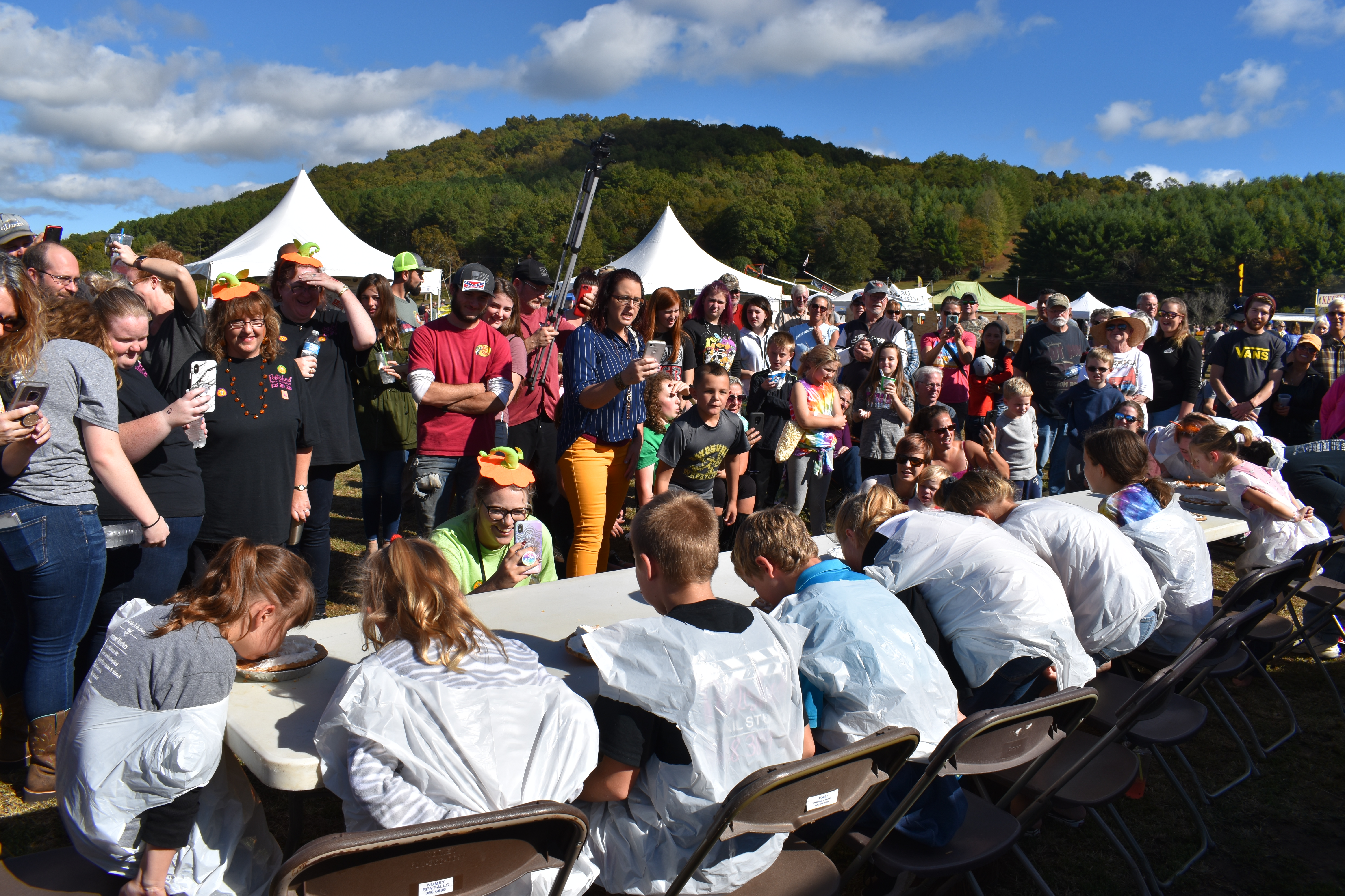 Popularity of the yearly pie-eating contests held during Saturday and Sunday's Punkin Chunkin rivals that of the machines chunking pumpkins.