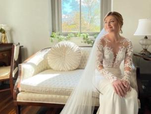 Kaley Kleiss Hoeft at Beal Center in the bridal room.