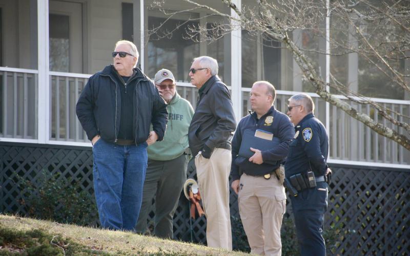 Photo by Shawn Jarrard/North Georgia News The Union County Sheriff’s Office with a GBI agent at the scene of the officer-involved shooting on Wesley Mountain Drive in Blairsville.