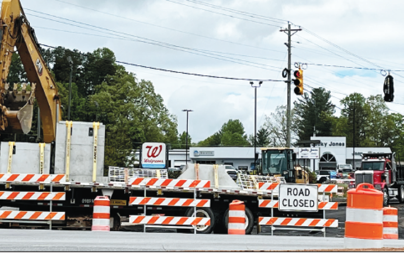 Deby Jo Ferguson • Clay County Progress Clay County motorists were forced to use detours when traveling in and around businesses or homes close to the road closure at the junction of Highway 64 and 69. The road is scheduled to be closed through Monday, May 13 if all goes well.